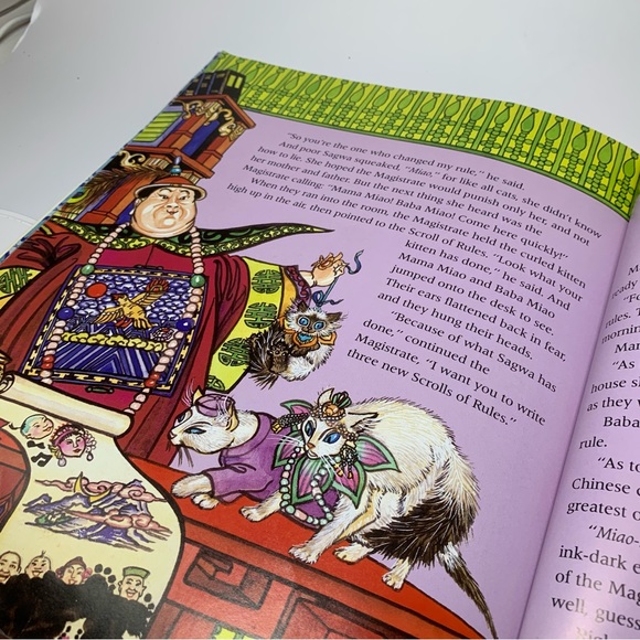 The Chinese Siamese Cat Children's Book beautiful artwork - Picture 6 of 12